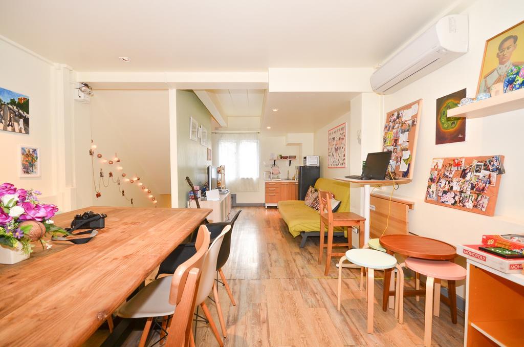 Good Day Hostel Бангкок Экстерьер фото