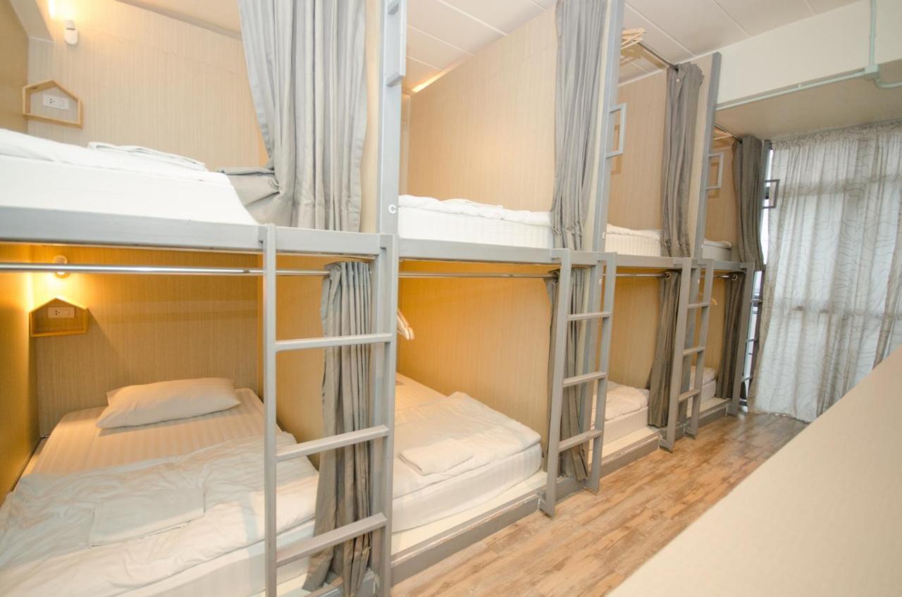 Good Day Hostel Бангкок Экстерьер фото